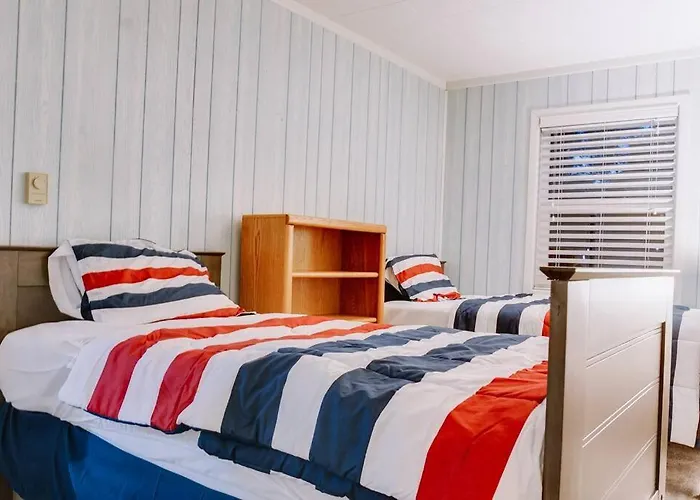 Holiday home Relaxingrejuvenating 4br 3 And Half Ba *